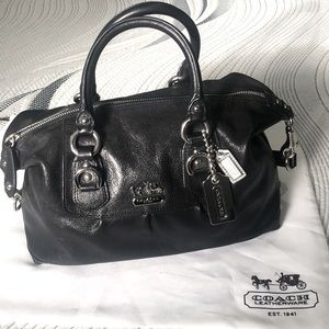 Coach black leather bag L0871-12937. Interior satin purple fabric.